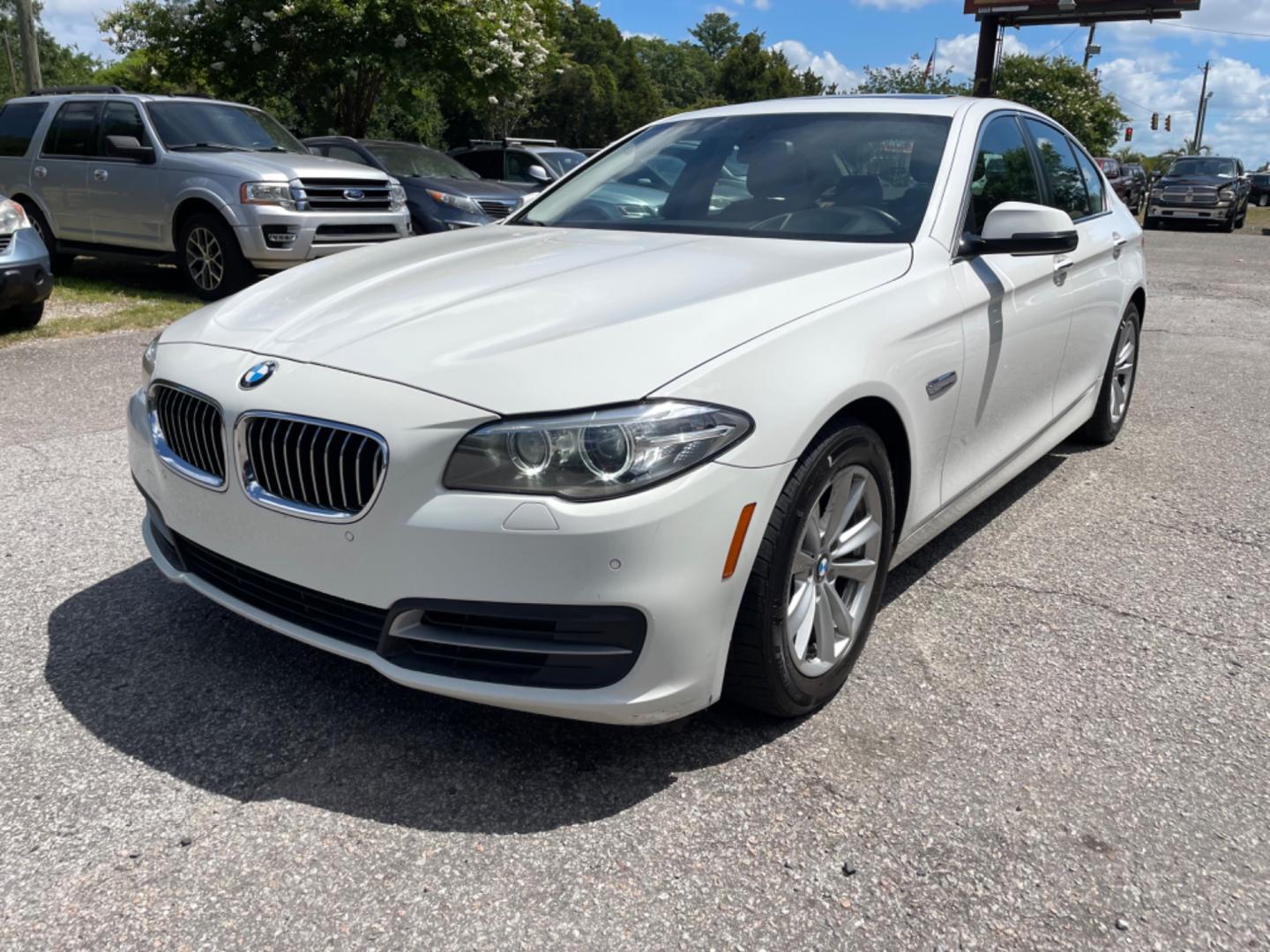 2014 WHITE BMW 5 SERIES 528I (WBA5A5C53ED) with an 2.0L engine, Automatic transmission, located at 5103 Dorchester Rd., Charleston, SC, 29418-5607, (843) 767-1122, 36.245171, -115.228050 - Photo#2